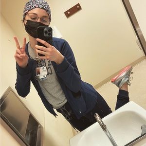 Meet your Posher, Danielle